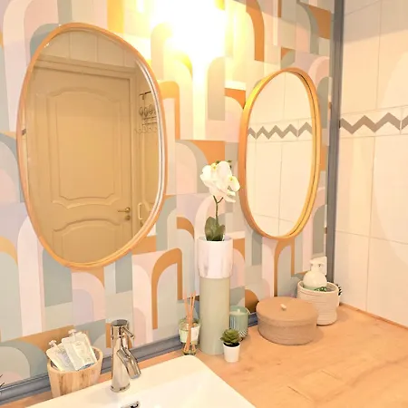 Appartement Devant La *
